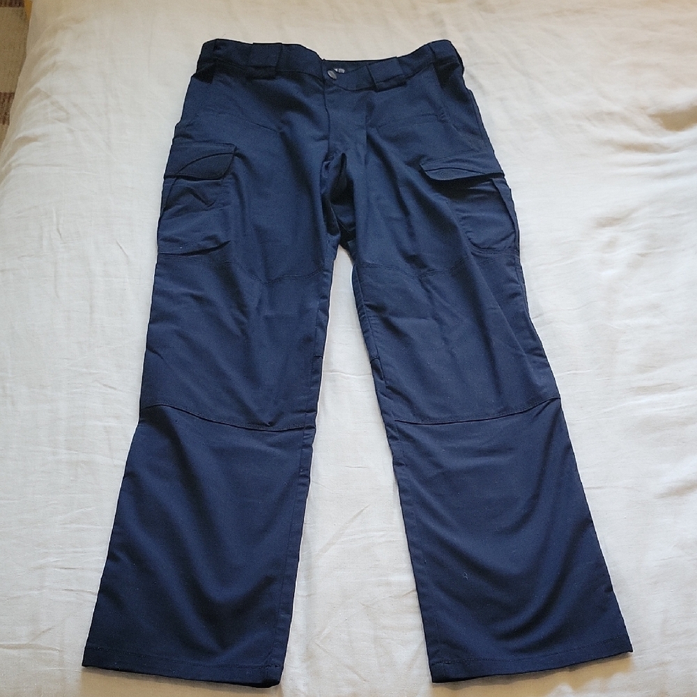 5.11 Tactical Dark Blue Cargo Pants 32x32 - Picture 3 of 8
